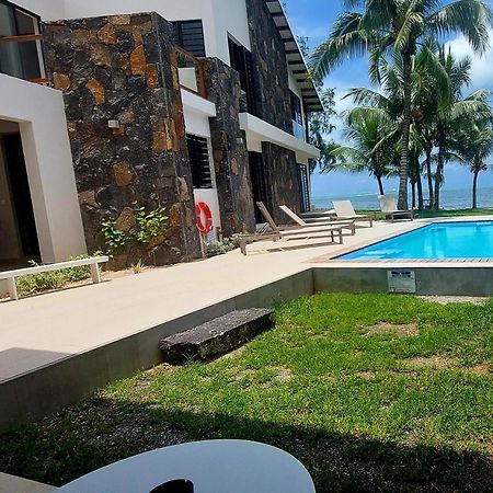 Canari Waterfront Villas Roches Noires Exterior foto