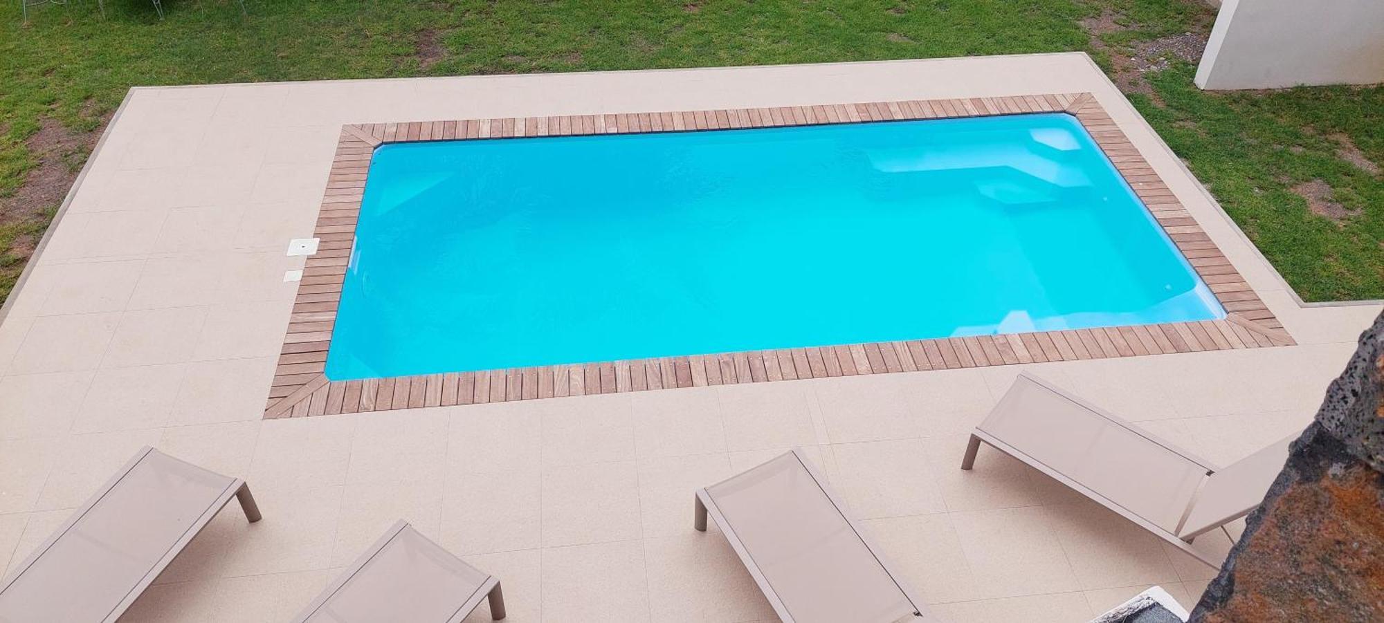 Canari Waterfront Villas Roches Noires Exterior foto