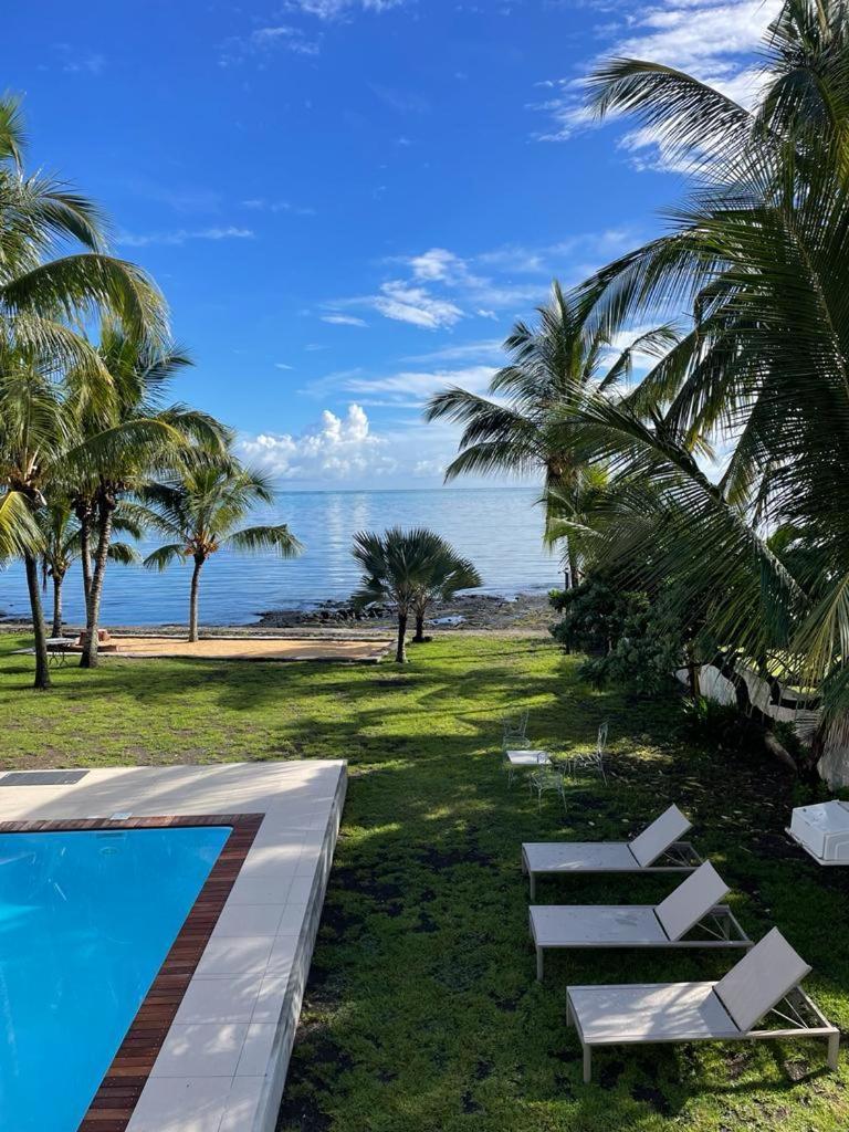 Canari Waterfront Villas Roches Noires Exterior foto