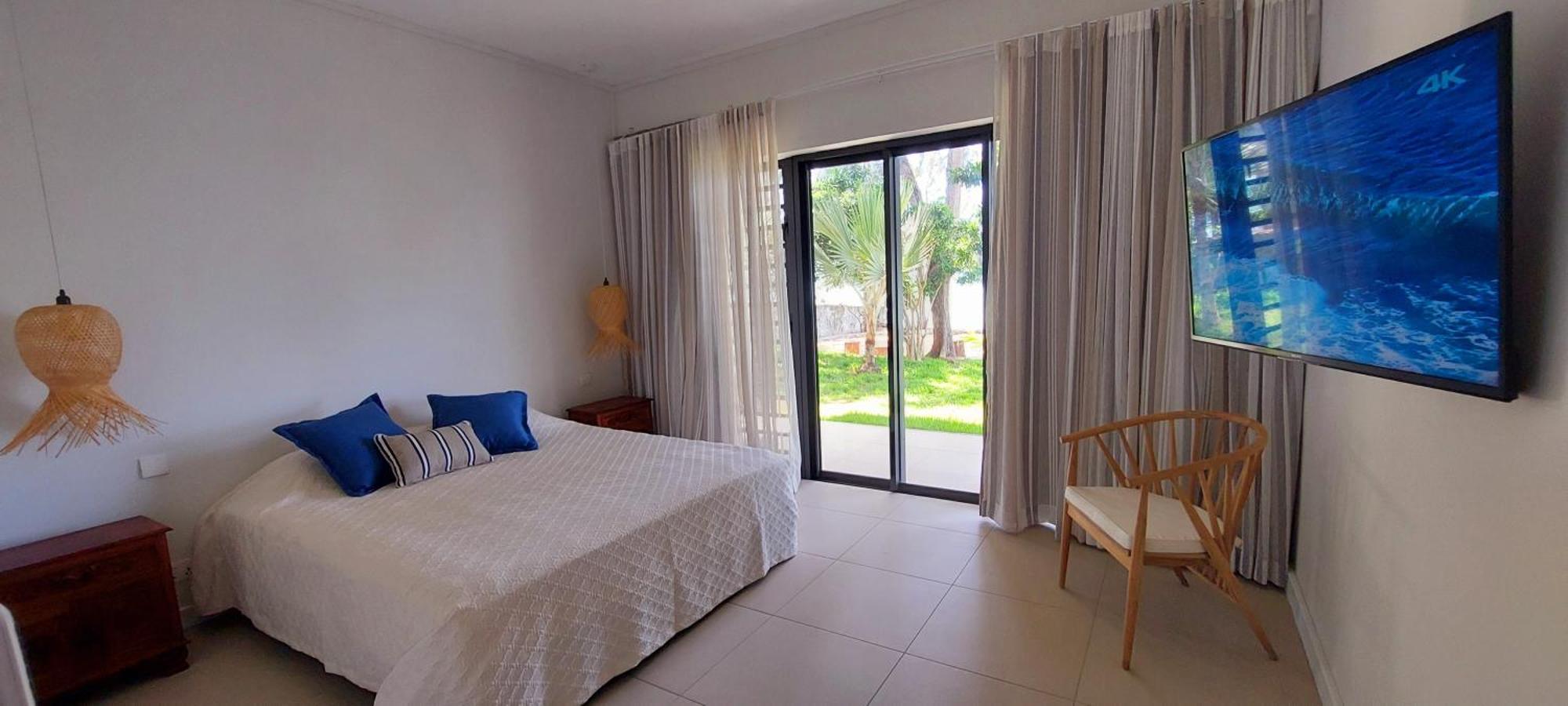 Canari Waterfront Villas Roches Noires Exterior foto