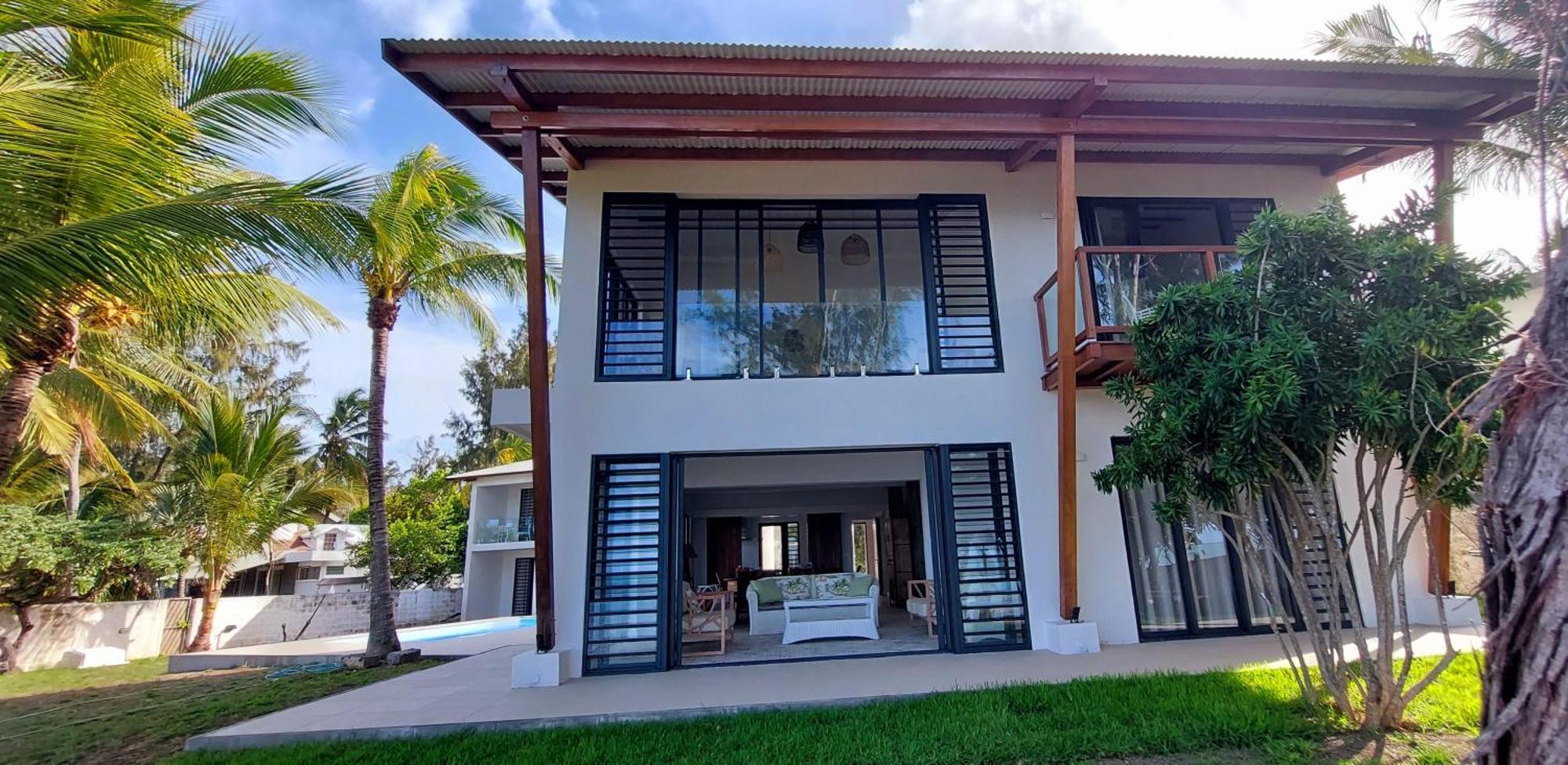 Canari Waterfront Villas Roches Noires Exterior foto